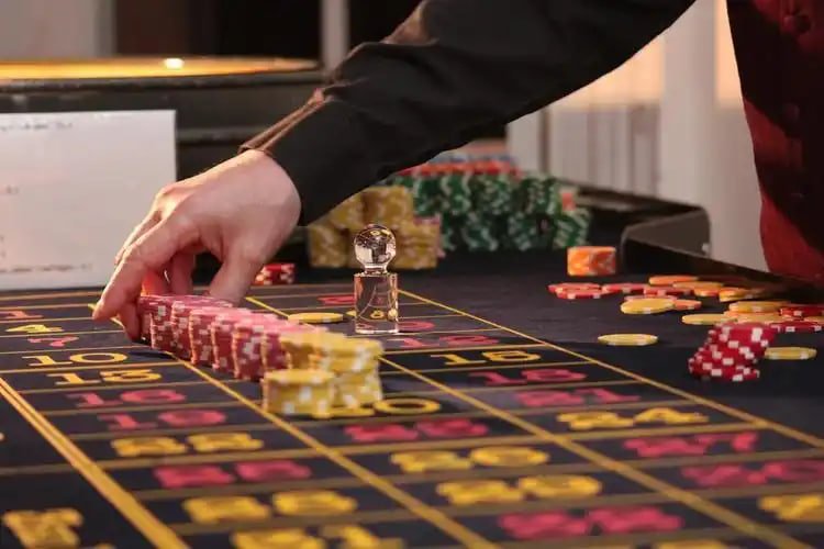 ဂိမ်းလော်ဘီ — ကာစီနိုဂိမ်းများ Table Games နှင့် Roulette